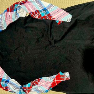 Shirt 3/4 sleeve. Large. More of a stretch shirt.